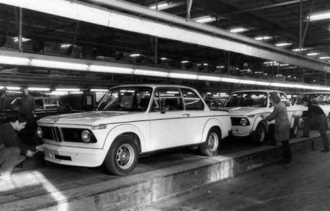 bmw-2002-factory